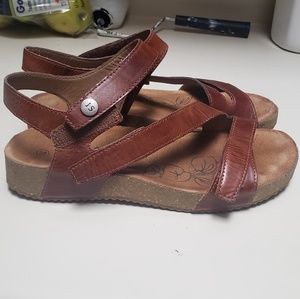 Joseph seibel sandals Tonga